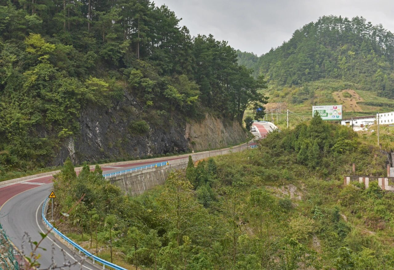 G320下司至麻江大良田公路改扩建工程通过交工验收